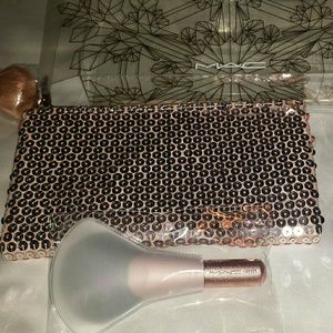 Mac Cosmetics Holiday Brush and Bag